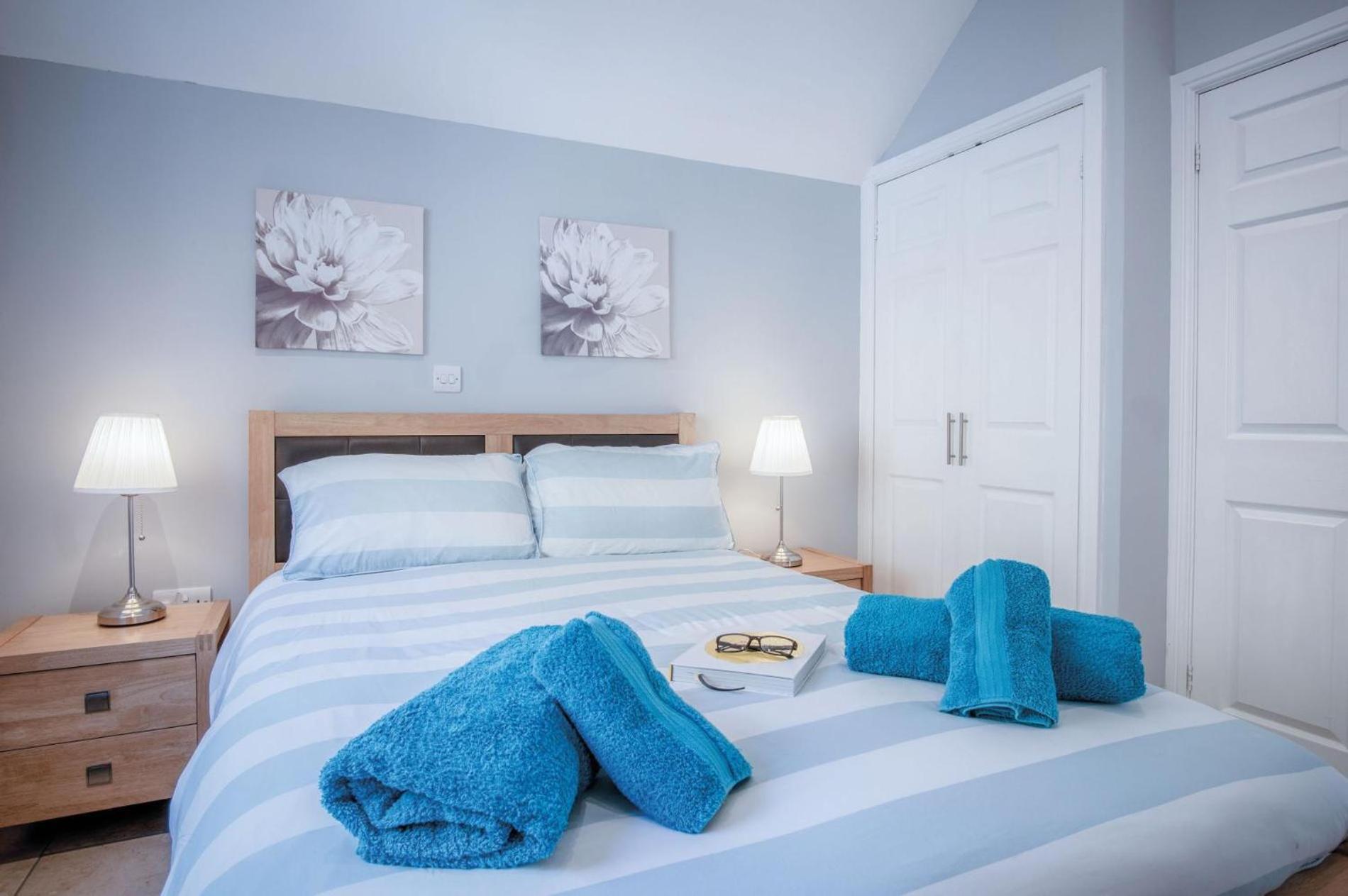 Ewyn Y Don - 2 Bedroom Apartment - Pendine Bagian luar foto