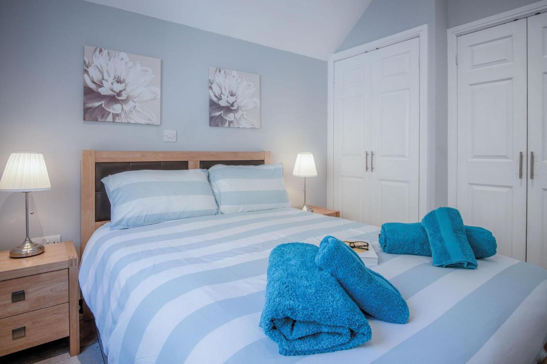 Ewyn Y Don - 2 Bedroom Apartment - Pendine Bagian luar foto