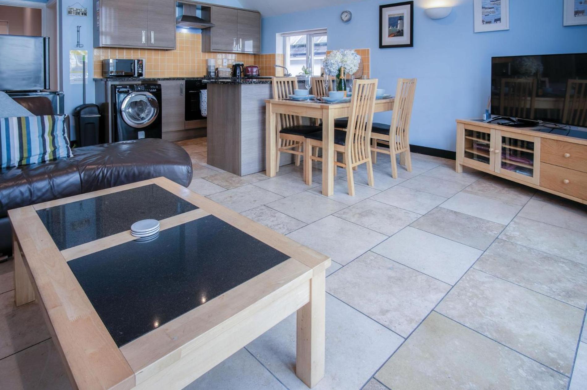 Ewyn Y Don - 2 Bedroom Apartment - Pendine Bagian luar foto