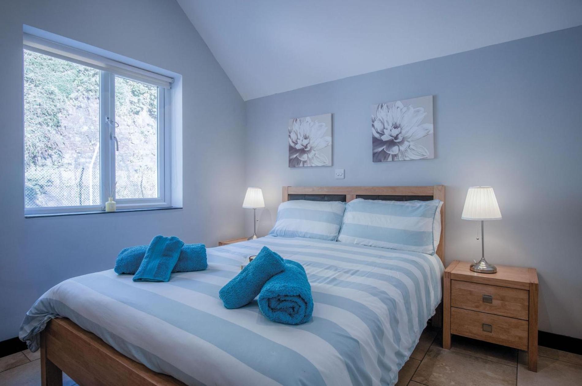 Ewyn Y Don - 2 Bedroom Apartment - Pendine Bagian luar foto