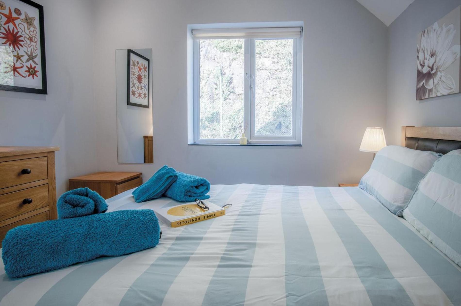 Ewyn Y Don - 2 Bedroom Apartment - Pendine Bagian luar foto