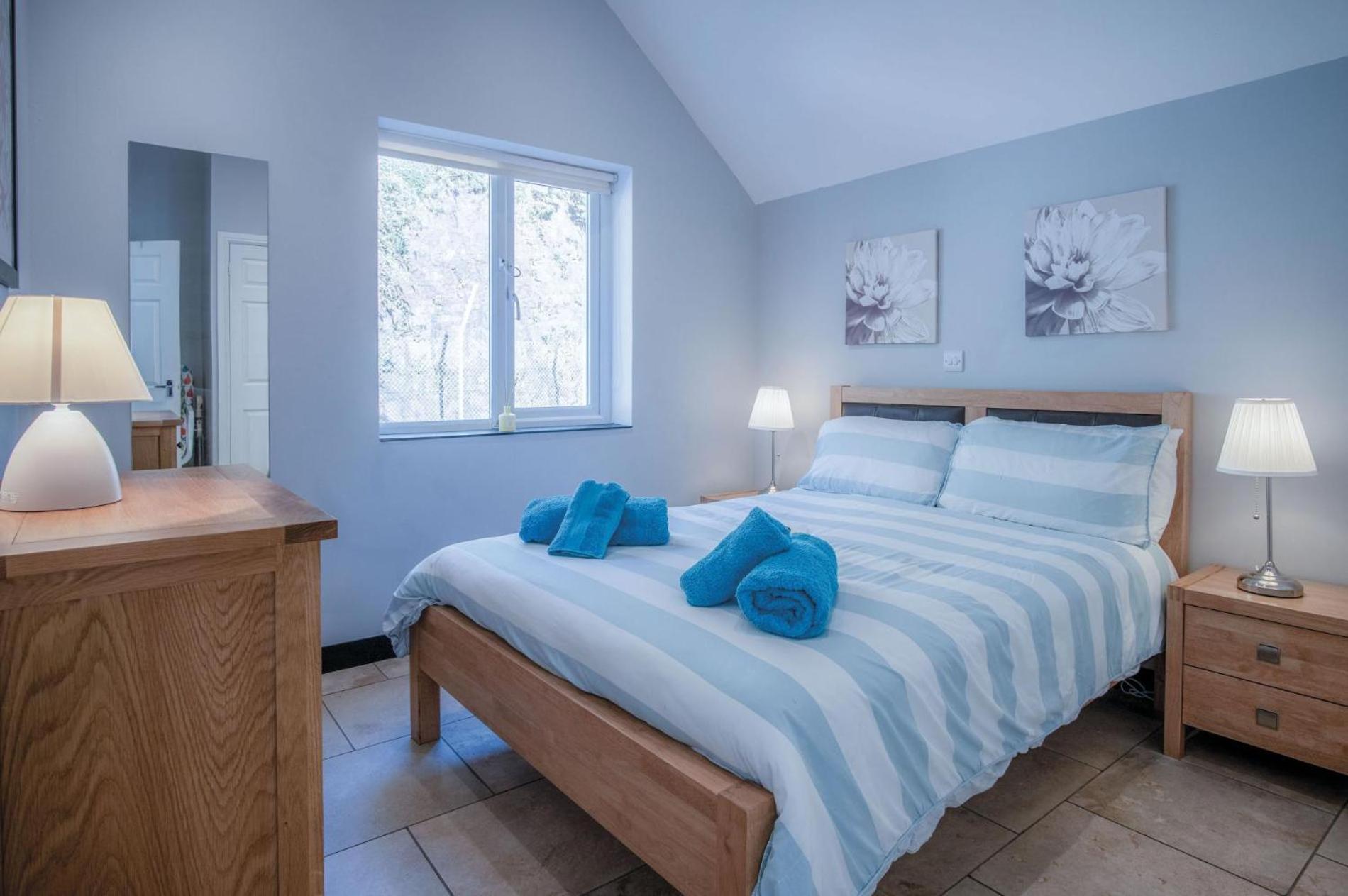 Ewyn Y Don - 2 Bedroom Apartment - Pendine Bagian luar foto